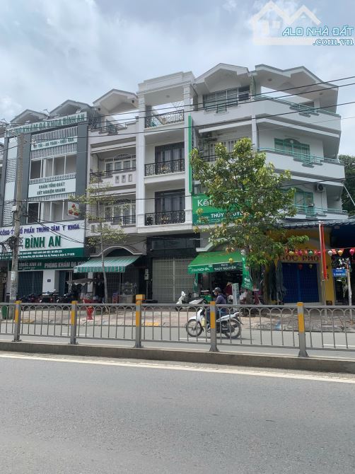 Bán Nhà MT Tạ Quang  Bửu - 4m x 16m - 64m.2- 3 Lầu - 6PN -  F5 Q8 - 2
