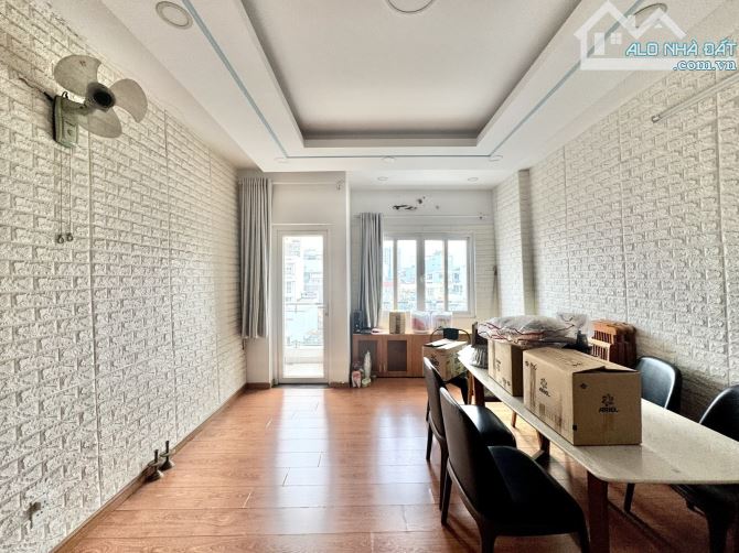 Nhà mặt tiền khu Etown Cộng Hoà, Tân Bình, 60m2, 5 tầng chỉ 10.x tỷ - 2