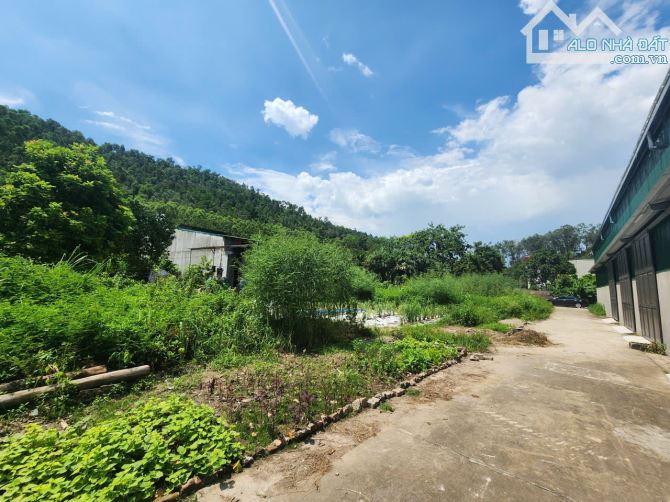 Chuyển nhượng lô thổ cư Vãm trại P. Vân dương,BN. DT 375m2 MT 25m Giá 12 tỷ - 2