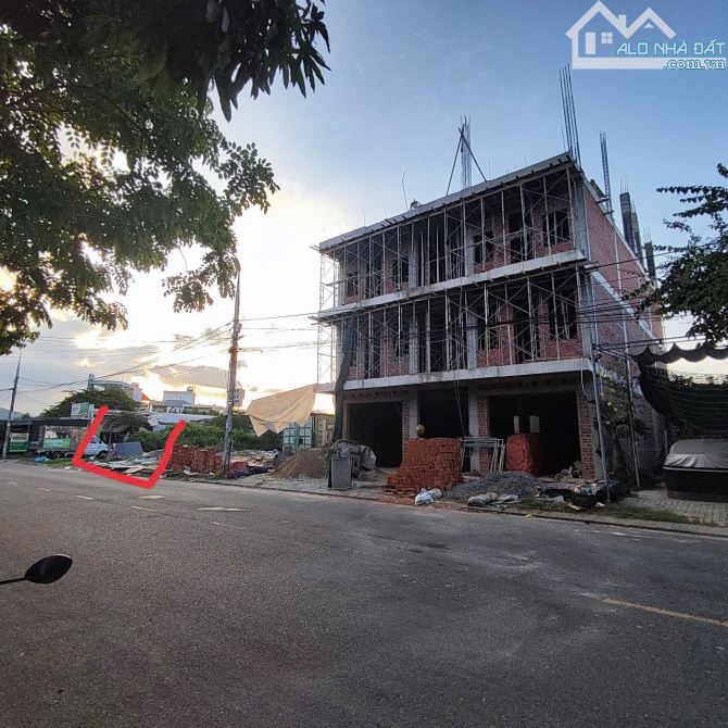 📌📌📌LÀM VIỆC TRỰC TIẾP GIÁ TỐT !!!bán lô mặt tiền nguyễn đình tứ - 2