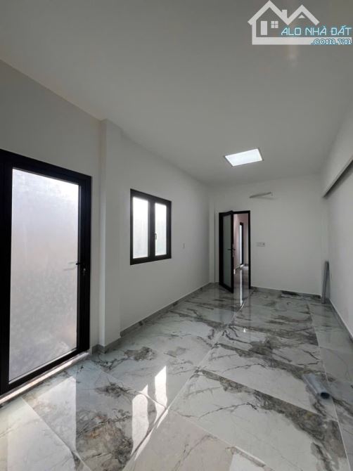 Siêu phẩm Mã Lò - Ngay Tên Lửa - Bình Tân - HXH 6M - DT 100m2 - 3 Tầng - Nhỉnh 6 Tỷ - 2