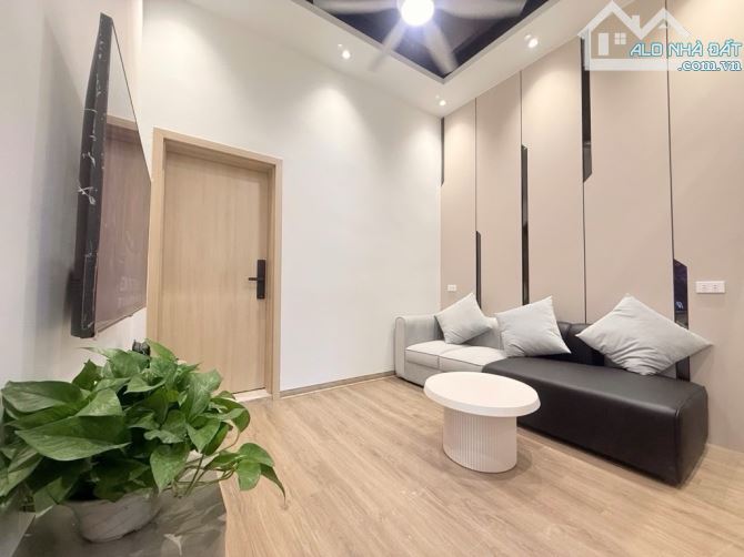 CĂN HỘ TẬP THỂ 2 NGỦ – NGÕ 133 NGUYỄN TRÃI – Ở NGAY – 2.68 TỶ - 2