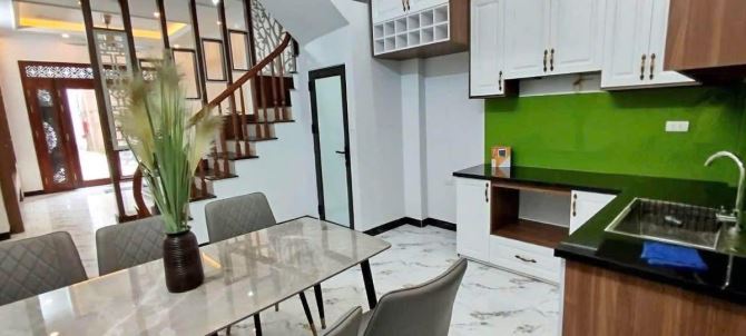 THANH LÂN-NAM DƯ NHÀ MỚI ĐẸP GẦN PHỐ 44m2 * 5 TẦNG *6 NGỦ GIÁ 8,3 TỶ - 2