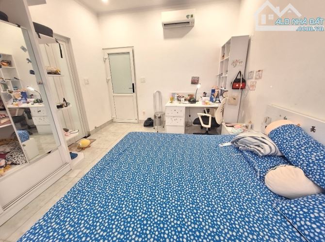 KHU VIP HIỆP PHÚ - MẶT TIỀN KINH DOANH ĐỈNH - 3TẦNG - NGANG 5M - CHỈ 9TỶ MẦM NON . - 2