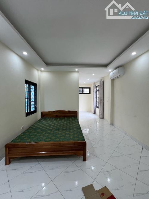 NHÀ NGỌC HÀ- 1P RA LĂNG BÁC - LÔ GÓC 3 THOÁNG - Ở NGAY - 2