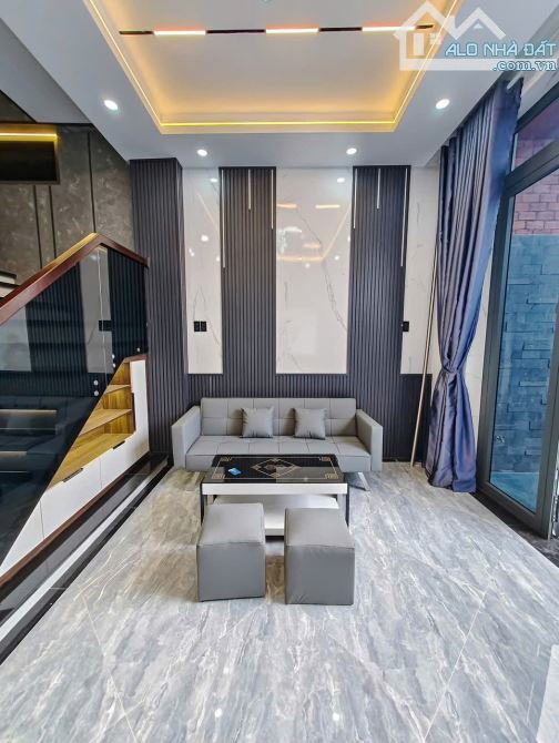 CHÍNH CHỦ BÁN NHÀ MT GẦN CÔNG AN XÃ LONG TRẠCH CẦN ĐƯỚC LONG AN, GIÁ 2 TỶ 6 - SHR - 90M2 - 2