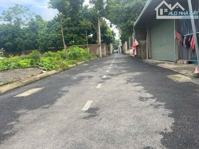 Bán đất ven quốc lộ 6 ngay chợ Gốt Phú Nghĩa, Đường ô tô chạy vòng quanh - 2