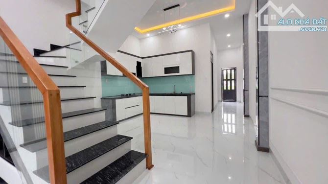 Cắt lỗ 500tr chủ bán nhanh để về quê, nhà 2 Tầng ngay chợ Tân Hiệp TP Tân Uyên - 2