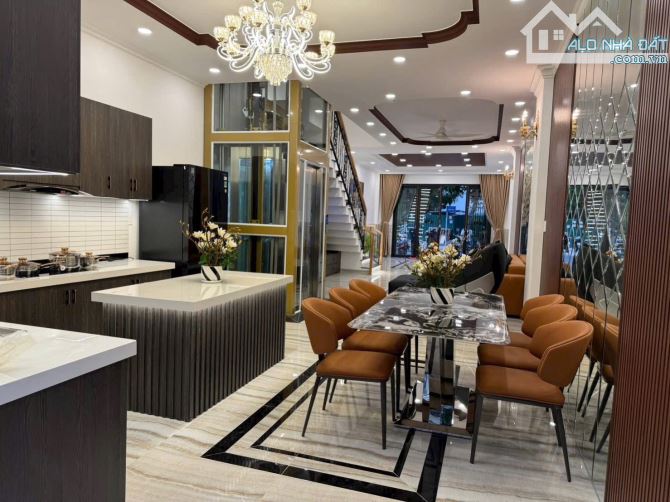 Cần bán nhà mặt tiền đường số 13 KĐT Hà Quang 2 siêu đẹp - 2