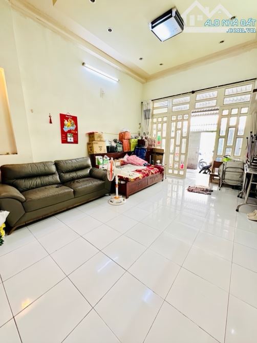 Bán Nhà Bình Trị Đông - Khu Tên Lửa - Bình Tân - Hẻm 7m OTo Vào Nhà - 65M2 -Nhỉnh 5 Tỷ - 2
