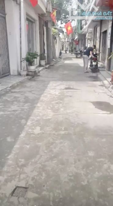 Bán đất 71m2 tại Đội Văn, Trại Chuối, Hồng Bàng giá 2,3 tỷ - 2