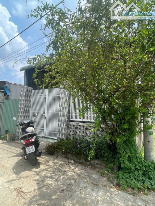 Chủ kẹt tiền cần bán gấp nhà cấp 4 xã đại phước khu dân cư trung tâm cách SG chỉ 1,5km - 2