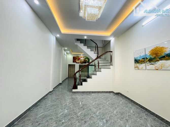 BÁN NHÀ 5 TẦNG PHÂN LÔ OTO- TÔ VĨNH DIỆN- KHU PHÂN LÔ QUÂN ĐỘI- Ở SƯỚNG. - 2