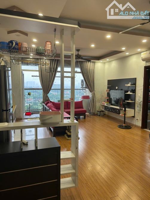 Bán gấp căn hộ chung cư tòa Dream Tower, 135 m2, 3 ngủ, 3wc, tầng trung, slot ô tô, 7.3 tỷ - 2
