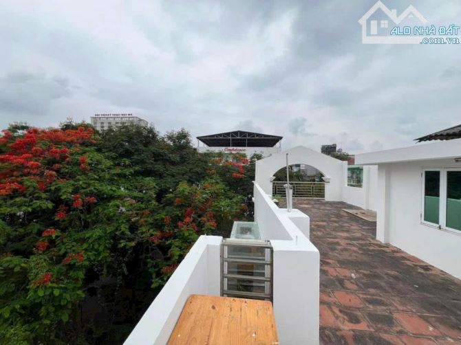 LÔ GÓC 3 MẶT THOÁNG - KĐT VĂN QUÁN 128m2 NHỈNH 30 TỶ- KINH DOANH - CẠNH VƯỜN HOA - 2