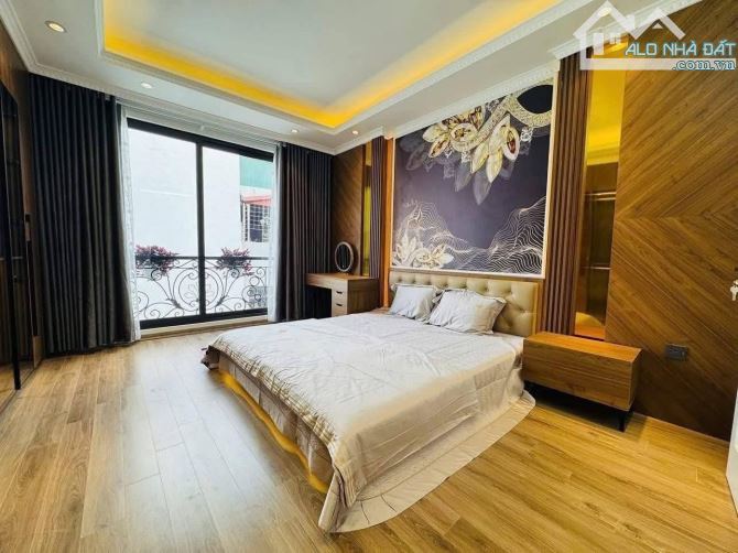 🏠 Xuân Đỉnh , 36m2 nhỉnh 8 tỷ , ngõ thông , gần ô tô, thang máy, an sinh tuyệt vời - 2