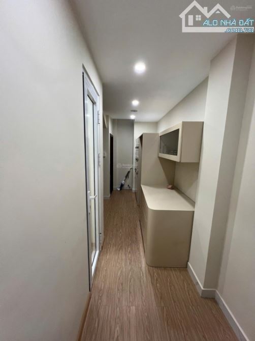 Bán nhà sát MT đường 3 Tháng 2, P11, Q10 DT: 3,65x13m - CN: 45.6m2 - lửng 2 lầu mới - 2