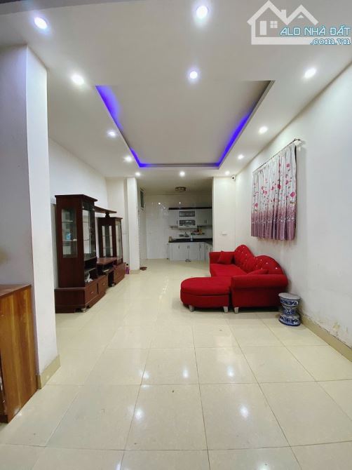 BÁN NHÀ NGUYỄN LƯƠNG BẰNG ĐỐNG ĐA 55m 5Tầng Mt 6m GIÁ 12 TỶ NGÕ THÔNG KINH DOANH. - 2