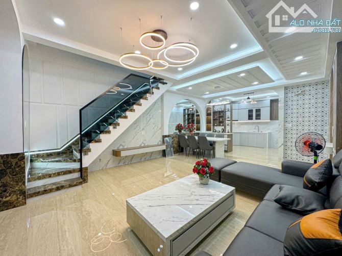 Bán nhà 4 tầng, Trần Xuân Soạn, Phường Tân Hưng, Quận 7. 240m2 SD, ngang 5m, full nội thất - 2