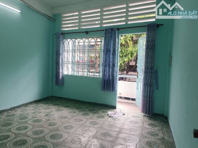 GIẢM SỐC HƠN 1TỶ  QUẬN 8 GIÁP Q1, Q5 BÁN GẤP  MẶT TIỀN KINH DOANH HƯNG PHÚ  GIÁ CHỈ 11.5 - 2