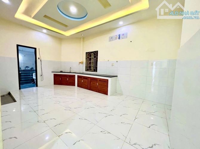 BÁN NHÀ HẺM XE HƠI TẬN CỬA GIÁ TỐT GẦN CẢNG CÁT LÁI - 2
