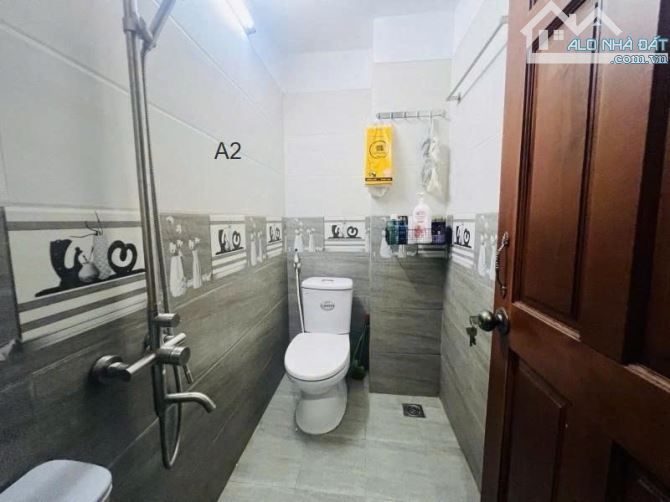 Nhà đẹp 3 tầng vào ở ngay – HXH Trường Chinh – Phan Văn Hớn- Q.12- DT 81M2 – Nhỉnh 4 Tỷ - 2