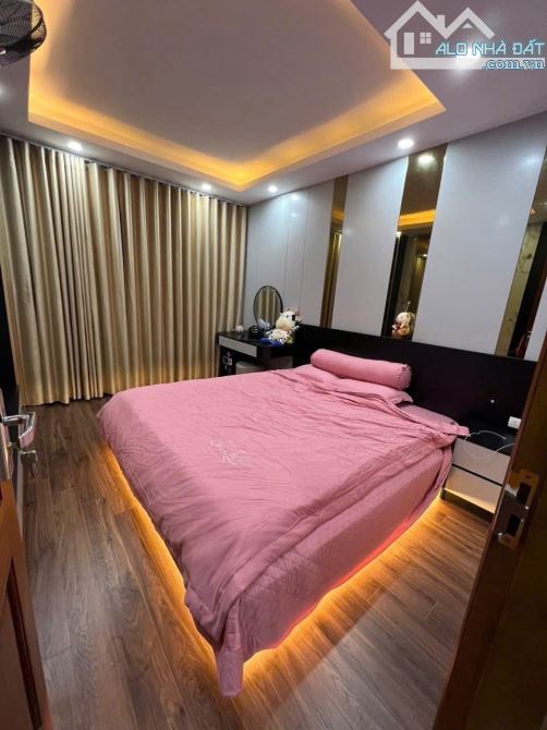 Bán nhà Cổ Nhuế, 38m-4tầng, dân xây ở sướng, sát ô tô, hiếm trong tầm giá - 2