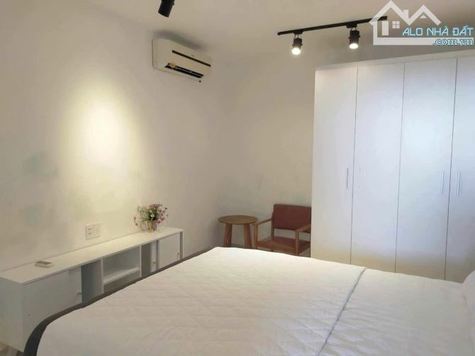 Cho thuê chung cư Dic phoenix 2PN full nội thất hiện đại view biển - 2