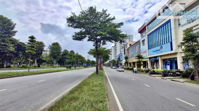 BÁN NHÀ PHỐ 1435 – MỸ TOÀN 2, PHÚ MỸ HƯNG, Q.7 MT Nguyễn Văn Linh - 2