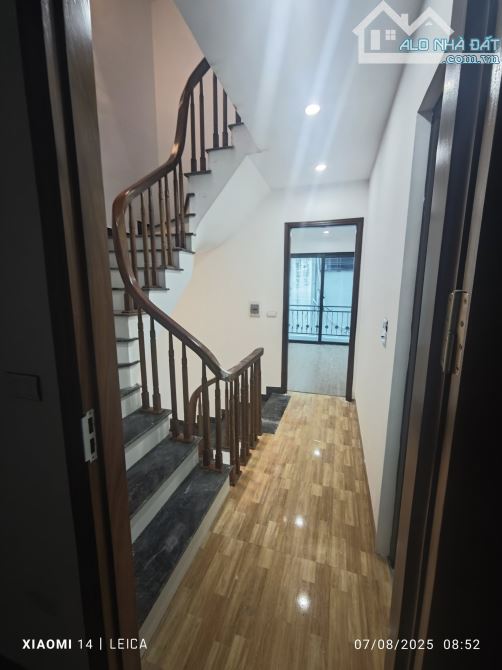 Diện tích: 50m, nhà 5 tầng, oto thông, xây độc lập, giá 6.8 tỷ. tại Ngã 3 Đông Mỹ - 2