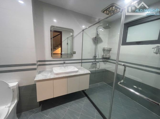 Bán nhà Thạch Bàn,Long Biên, lô góc, ô tô vào nhà 6 tầng thang máy 60m2 nhỉnh 13 tỷ - 2
