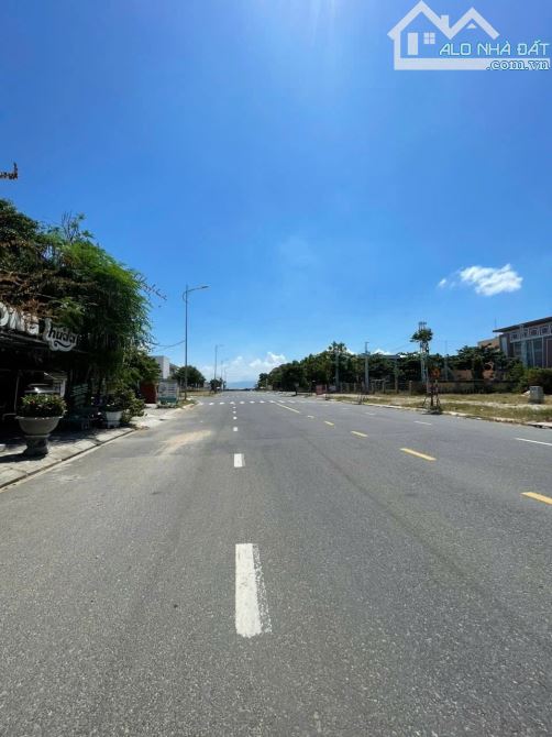 Rẻ Nhất Nguyễn Đức Thuận-TRỤC 20.5m–100m²–Cách Biển 300m–Tặng Nhà C4 Có Dòng Tiền Tốt - 2