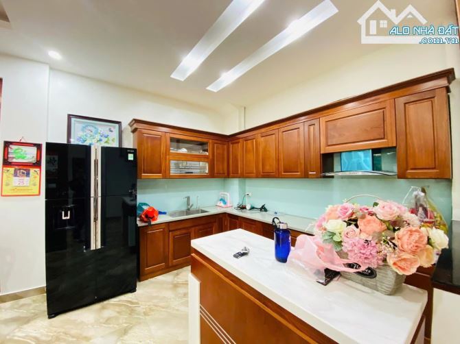 BÁN GẤP NHÀ NGHĨA TÂN, PHÂN LÔ, VỈA HÈ ÔTÔ TRÁNH, KINH DOANH ĐẮC ĐỊA, 58M² GIÁ 18 TỶ - 2