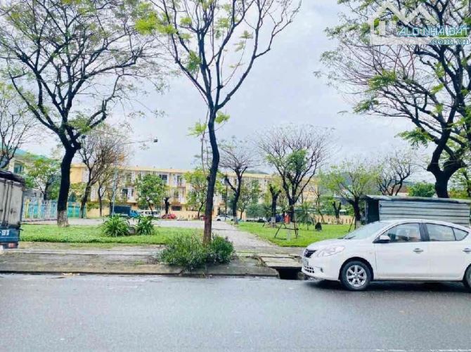 NHÀ VÍP 4 TẦNG DT 280M2 NGANG 30M, GIÁ 30 TỶ. ĐƯỜNG NGUYỄN ĐÌNH TRỌNG LIÊN CHIẾU ĐÀ NẴNG - 2