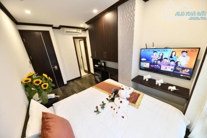 Chính chủ bán nhà mặt phố Đống Đa, Ba Đình, kinh doanh đỉnh, đẹp long lanh, chỉ 23 tỷ - 2