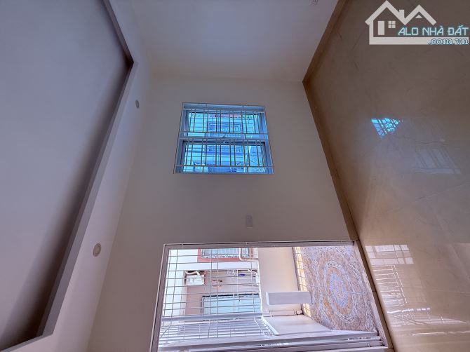 CHỈ 9 TỶ ĐÌNH THÔN CÓ NGAY 35m2 X 5 TẦNG  - DÂN XÂY NHÀ MỚI - LÔ GÓC - Ô TÔ - KINH DOANH - 2