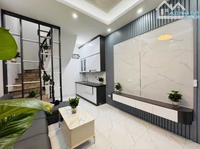 KV MINH KHAI - 4 TẦNG DÂN XÂY KCBT CHẮC CHẮN-2 MẶT THOÁNG CHỈ 5.65 TỶ - 2