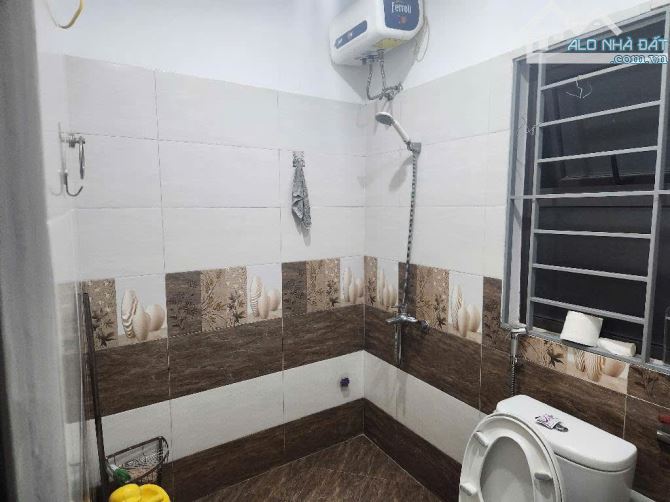 NHÀ ĐẸP XÓM GIẾNG MỚI TỨ HIỆP 30M2, 5 TẦNG, MẶT TIỀN 6M CHỈ NHỈNH HƠN 5 TỶ SIÊU HIẾM - 2