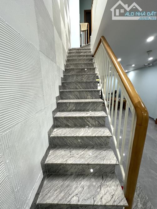 GẤP BÁN NHÀ 2 TẦNG 105M² CHỦ 8 Đ THƯƠNG LƯỢNG - 2