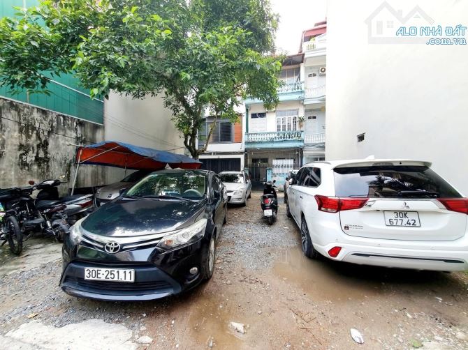 Nhà 4 tầng 4 ngủ phố VIP Ngọc Lâm - Gara ô tô - Đường thông thoáng - Tiện ích vô vàn - 2