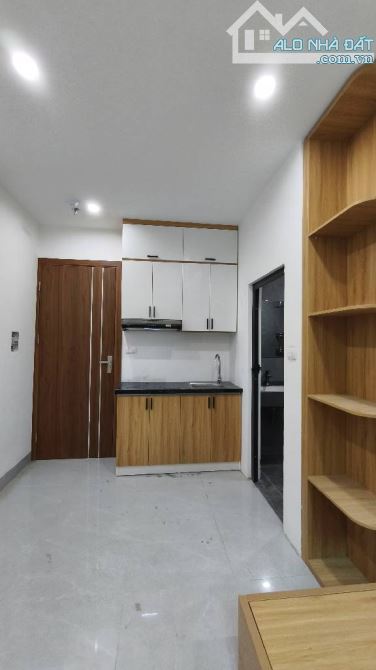 Bán gâp - giá cắt lỗ - nhà 6 tầng thang máy - Cổ Nhuế 2 - 2