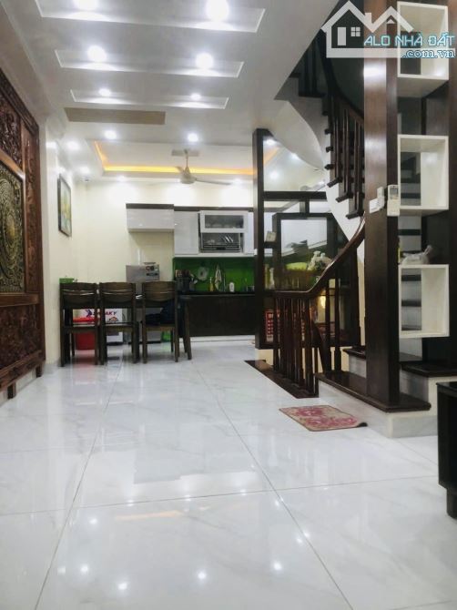 PHÂN LÔ Ô TÔ PHỐ HOA BẰNG_CẦU GIẤY_NHÀ MỚI XÂY 3 NĂM_DT 38M_5 TẦNG_MT 4.2M_GIÁ 12.5 TỶ - 2