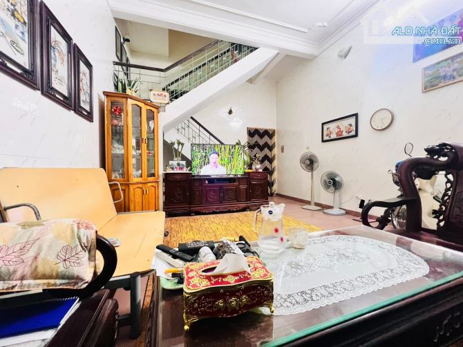 💥BÁN NHÀ THUỴ KHUÊ - NGÕ THÔNG RA NGUYỄN ĐÌNH THI - GẦN PHỐ - 3 TẦNG, DT68M2, GIÁ 18.2TỶ - 2