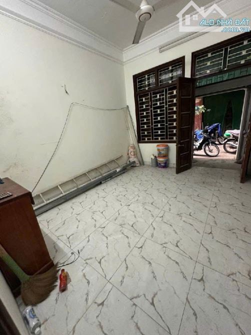 Có 1 không 2, Nhà phố Lê Lợi Hà Đông 32m2, ô tô tránh giá chưa tới 5 tỷ - 2
