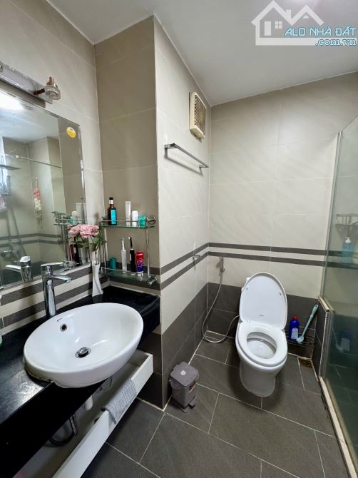 Chủ bán nhanh căn chung cư tại ngõ 107 Nguyễn Chí Thanh - 2