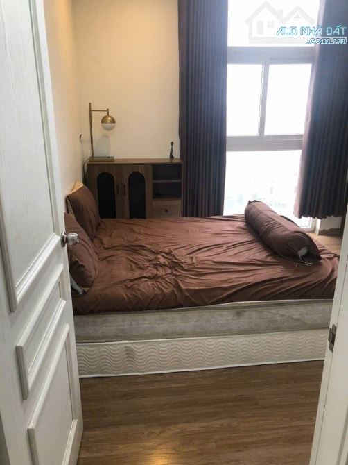 Bán gấp căn hộ 3 ngủ Chung cư Usilk Hà Đông - 2