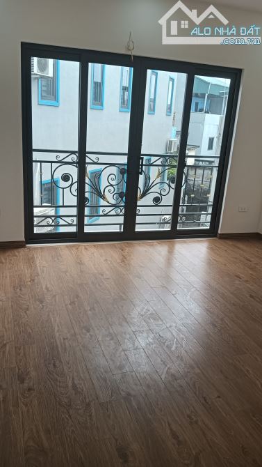 Siêu phẩm Ngọc Hồi, Thanh Trì, Hà Nội, 61m,  4 tầng, 2 thoáng Trước sau, giá 6,69 tỷ, ô tô - 2