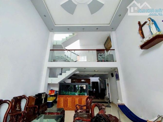 CẦN BÁN NHÀ HẺM XE HƠI DIỆN TÍCH LỚN NGANG 12m X 19m2(220m2) GIÁ 22TY BỚT LỌC - 2