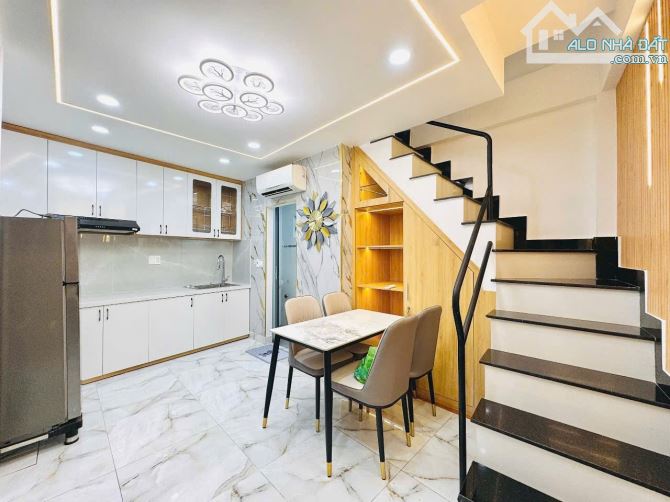Nhà mới Phan Đăng Lưu Phường 5, Q.Phú Nhuận giá nhỉnh 3 tỷ - 2
