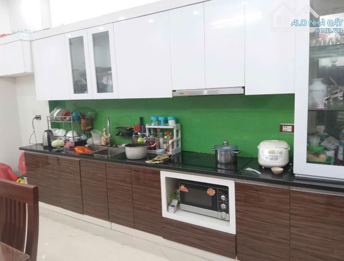BÁN NHÀ 5 TẦNG NGUYỄN KHÁNH TOÀN 60m² 3.6M MẶT TIỀN 14 TỶ Ô TÔ TRÁNH VỊ TRÍ ĐẮC ĐỊA - 2